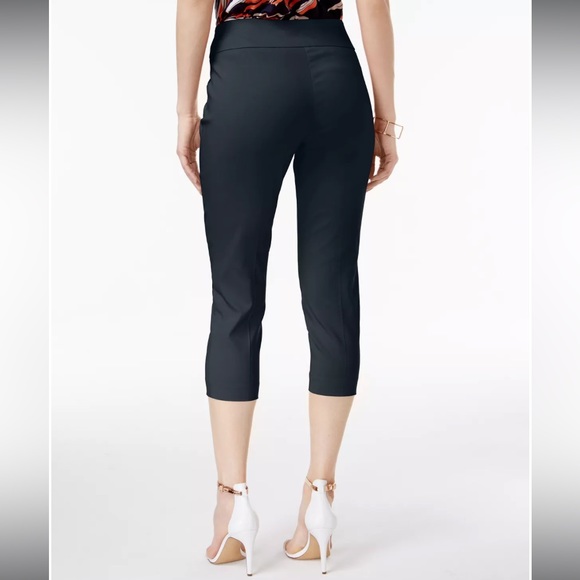 Alfani pull on capri pants size 6 - Picture 3 of 3